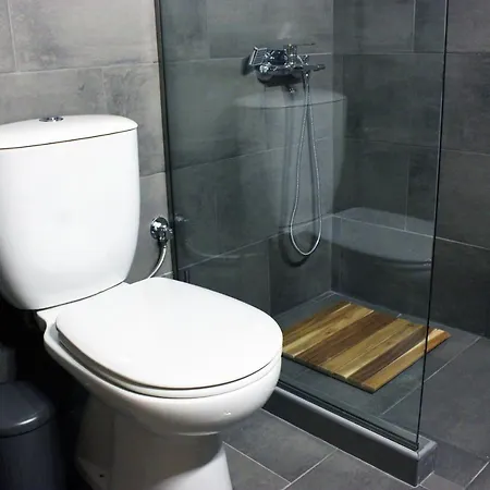 Homel Rocks -elegant 2bd -amazing Garden View Apartment *