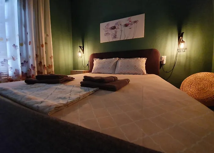 Homel Rocks -elegant 2bd -amazing Garden View * Kalambaka